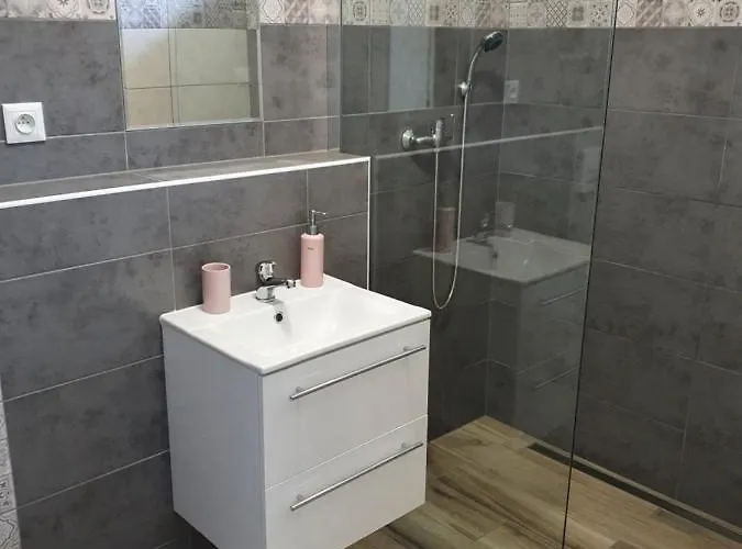 Juniorcamp Nova Zivohost Üdülőpark *